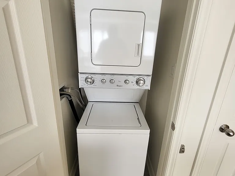 2420 Baronwood Dr #34-04 — Photo 6