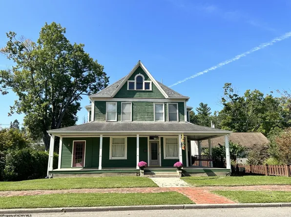 205 Elm St, Elkins, WV 26241