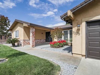 7065 Wavecrest Way, Sacramento, CA, 95831