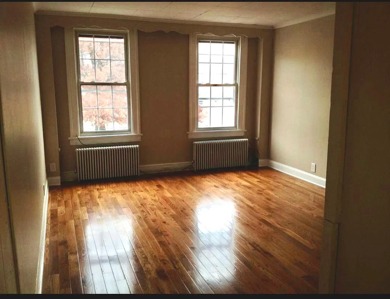 544 Main St — Photo 1