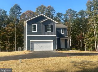 401 Locust Ln, Williamstown, NJ 08094