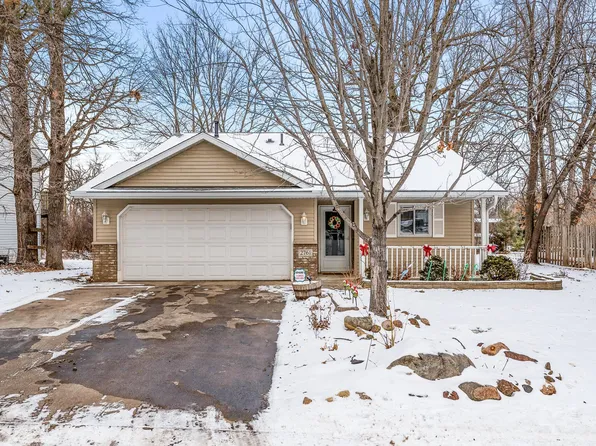2761 Red Oak Ln, Monticello, MN 55362