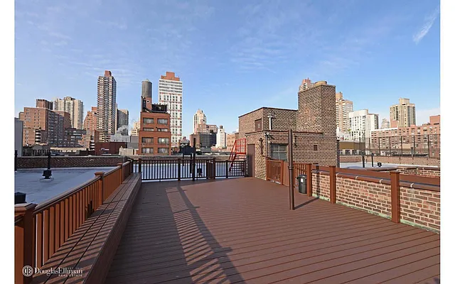 Rented by Nest Seekers International | media 19