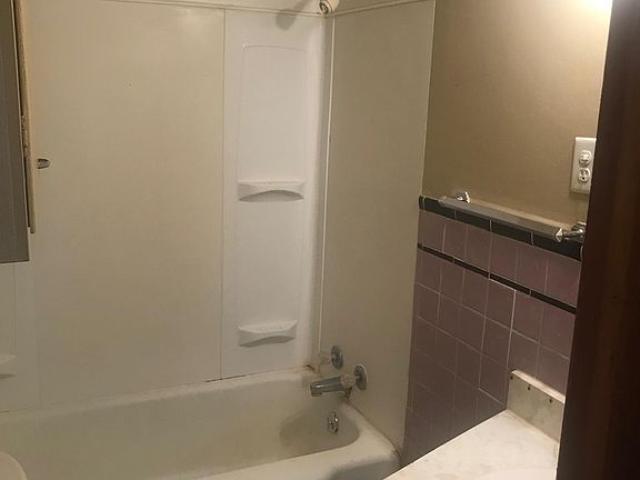4th image of 610 E 15th Ave APT 2