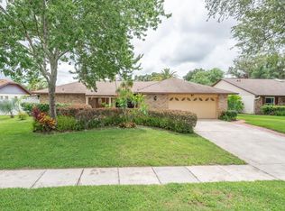 3965 Orange Lake Dr, Orlando, FL 32817