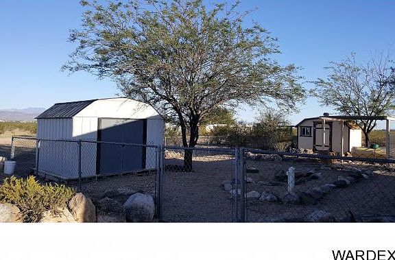 3rd image of 7594 W Brook Dr