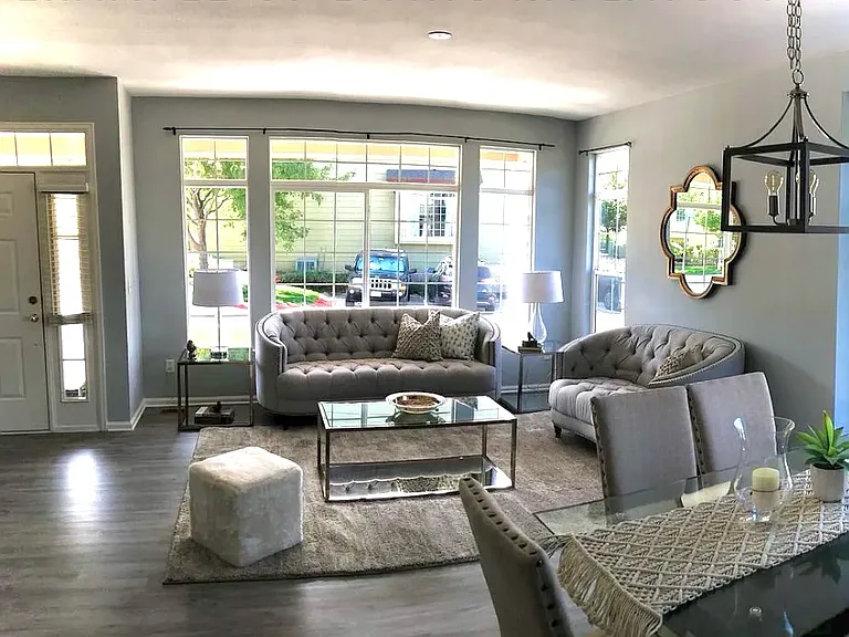 Example of Living Rm Layout