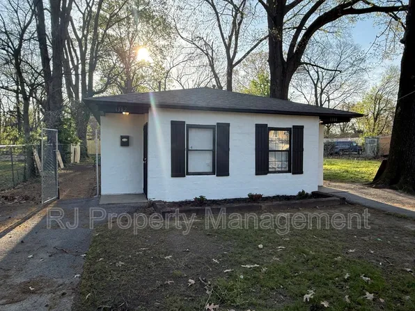 1382 S Wellington St, Memphis, TN 38106