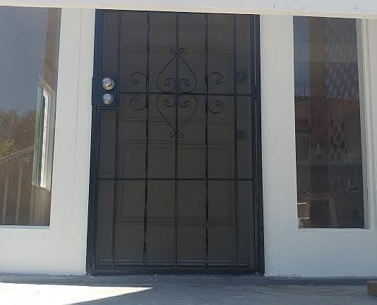 2nd image of 1459 Silver Lake Blvd