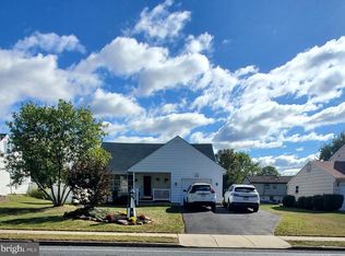 429 Old Airport Rd, Douglassville, PA 19518