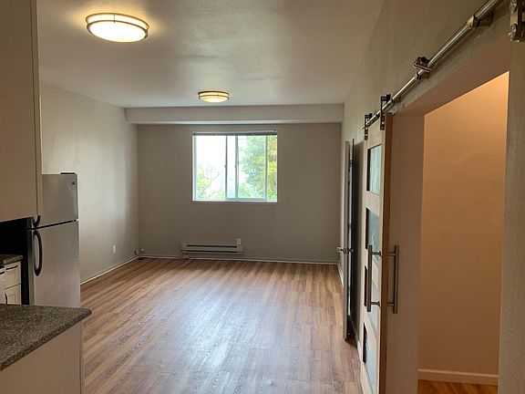 3rd image of 1373 17th Ave Floor 1