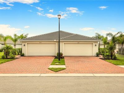 2011 Vermont LN, Naples, FL, 34120