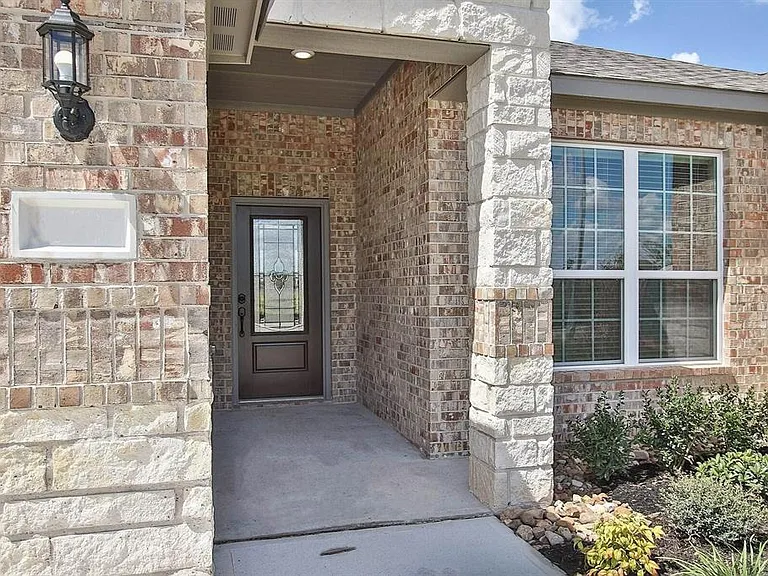 22526 Red Sparrow Dr — Photo 3