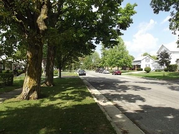 4th image of 478 N 7th St