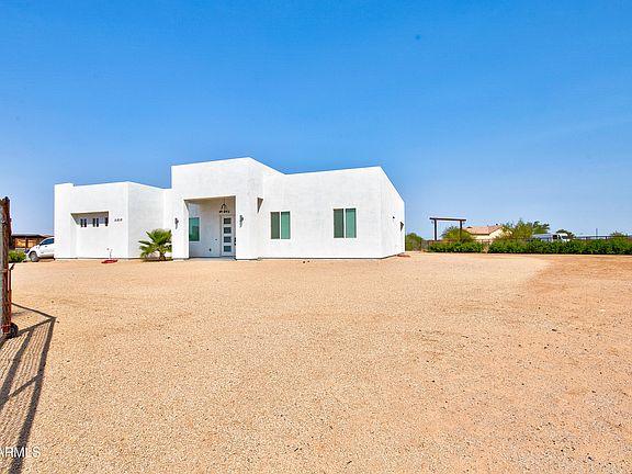 3rd image of 21810 W CALLE DE BACA --
