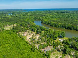 215 Ash Hill Dr, Eutawville, SC 29048