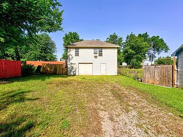 815 N Broad St, Guthrie, OK 73044