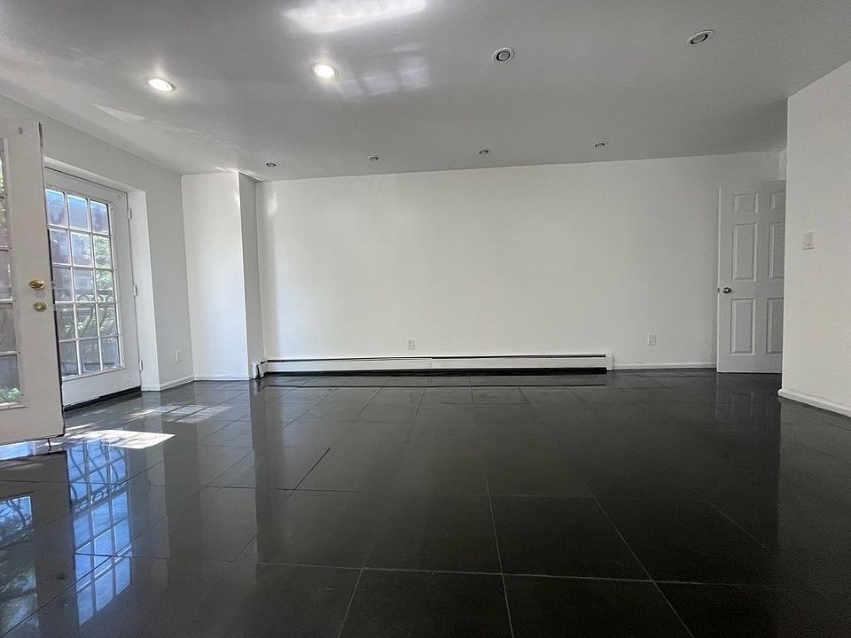 1st image of 1401 Bedford Ave APT 2