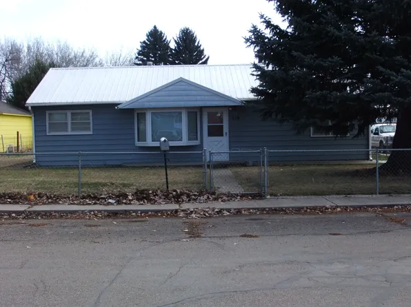 119 2nd St, Glendive, MT 59330