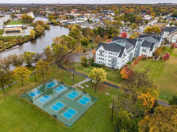 301 7th St W Unit 2103, Northfield, MN 55057