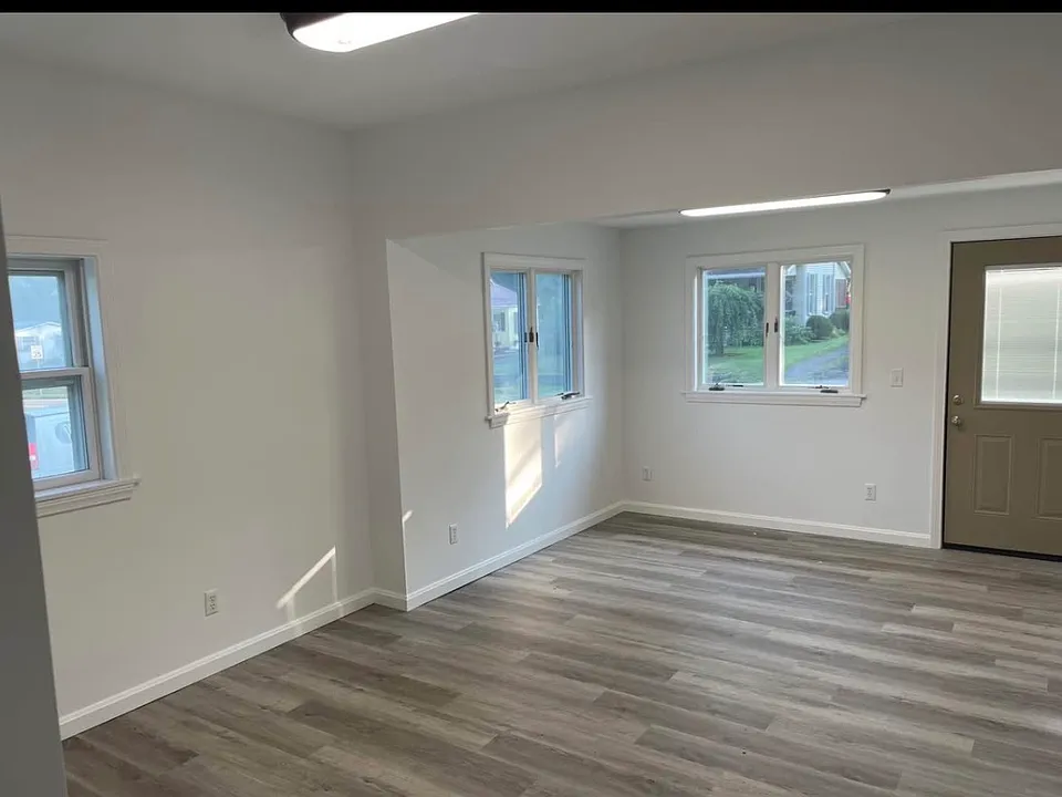 223 S Mercer St #101