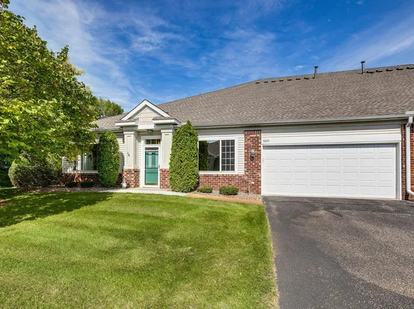 5895 Prairie Ridge Dr, Shoreview, MN 55126