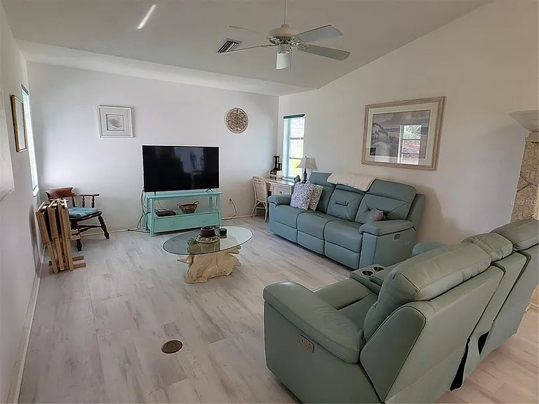 80 Mariner Ln — Photo 13