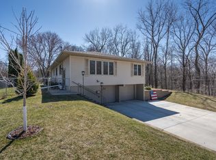 371 18th St SW, Owatonna, MN 55060