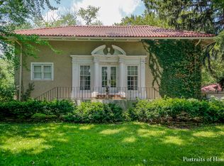 718 N Main St, Glen Ellyn, IL