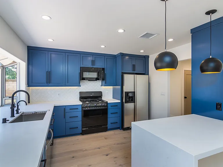 32046 Kingspark Ct — Photo 8