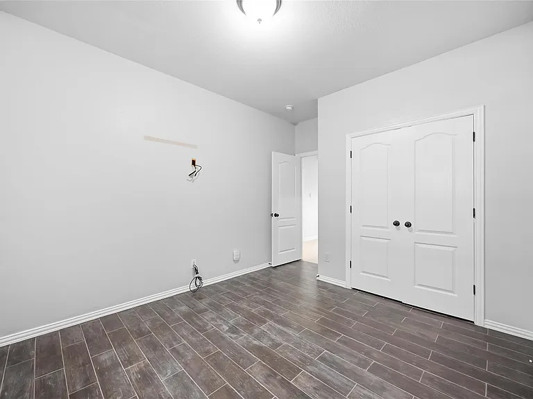 601 Dunlavy Ln — Photo 18