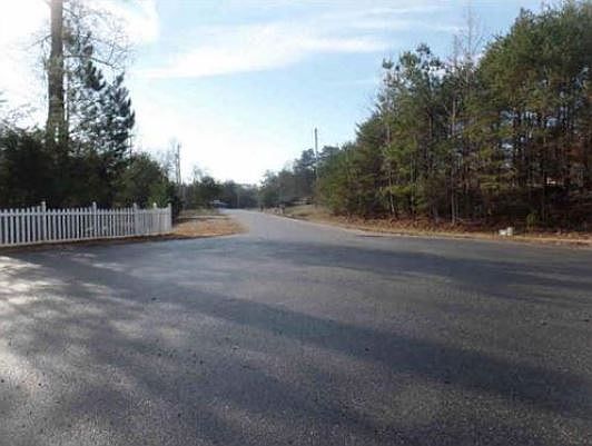 2nd image of 168 Dorothy Ln