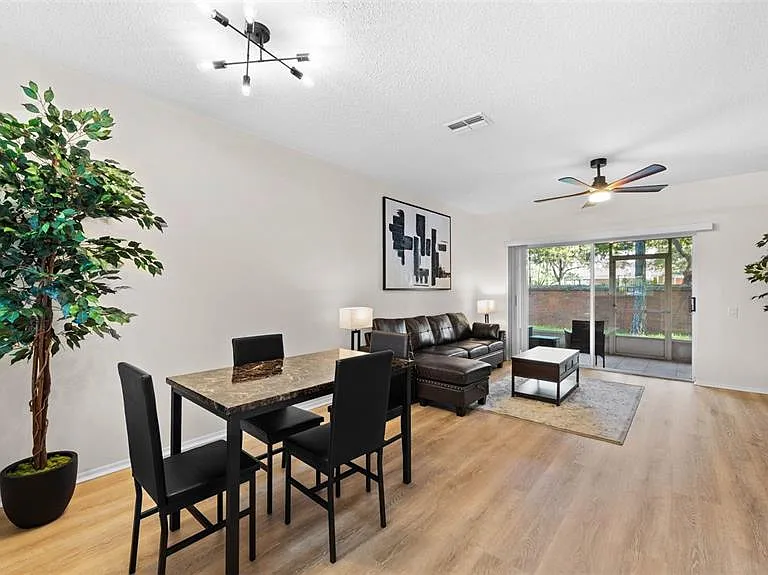 12444 Berkeley Square Dr — Photo 3