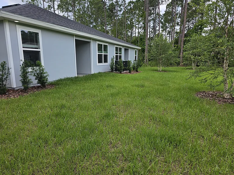 14 Union Ct #B — Photo 3