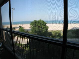 5733 N Sheridan Rd APT 4A, Chicago, IL 60660