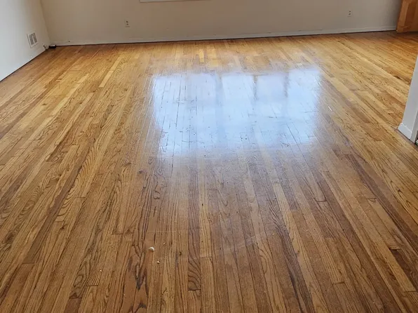 502 Avenue East image 2 of 28