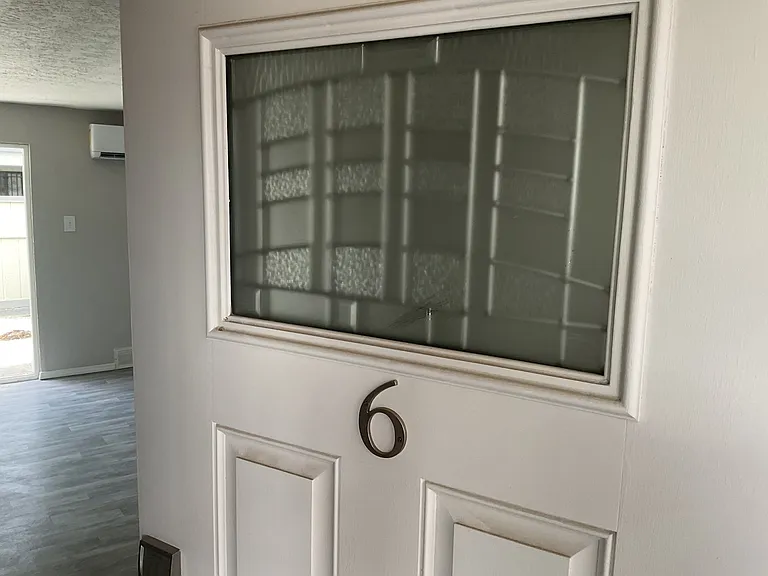 318 Princeton Dr SE — Photo 4