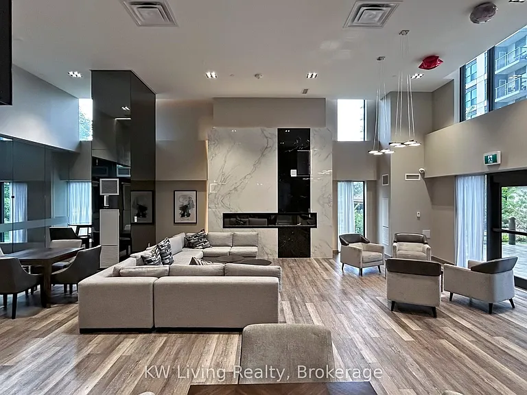 75 Oneida Cres #1703 — Photo 31
