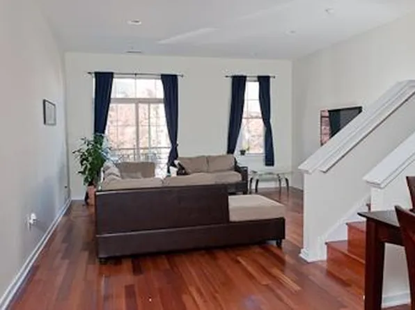 1520 Fairmount Ave, Philadelphia, PA 19130