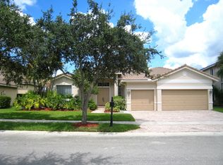 4033 Crossbill Ln, Weston, FL 33331