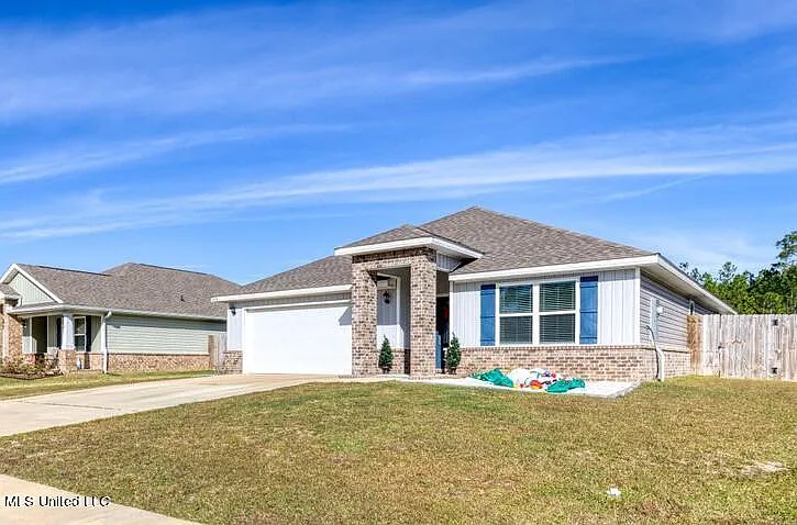 6476 Eastland Cir — Photo 2