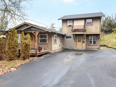 2751 Dark Hollow Rd, Medford, OR, 97501