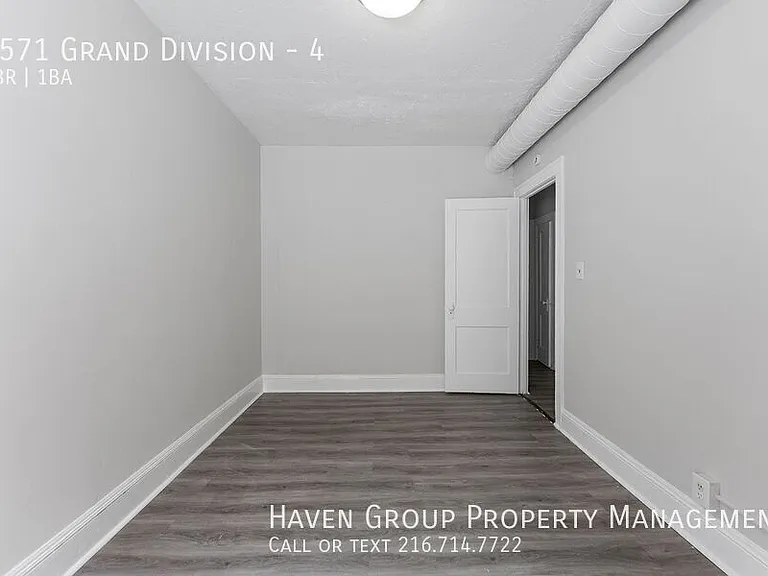 9571 Grand Division Ave #4 — Photo 7