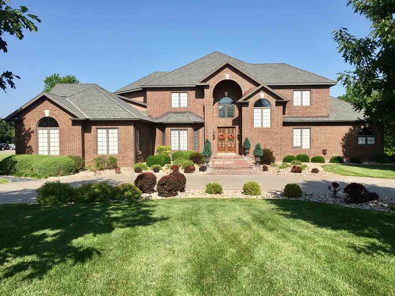 1305 Sharingbrook Dr, Manhattan, KS 66503 Zillow
