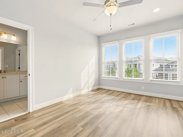 6218 Mistflower Cir — Photo 28
