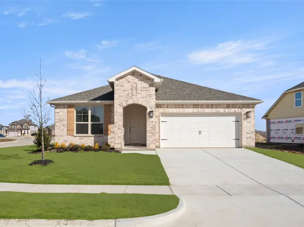 121 Honey Bee Dr, Cleburne, TX 76031