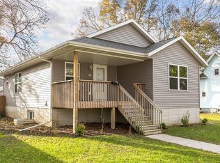 613 3rd Ave SW, Cedar Rapids, IA 52404