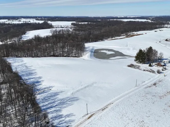 5 Lingenfelter Rd, Loogootee, IN 47553