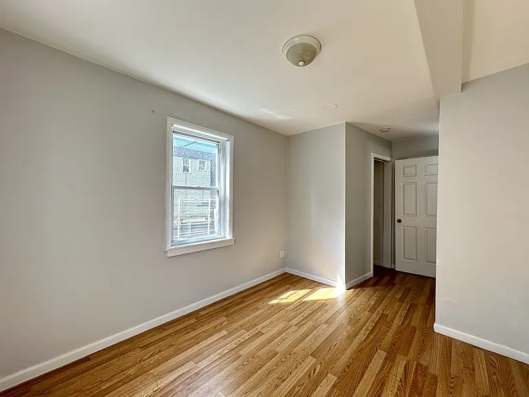 2458 N Clybourn Ave #R2 — Photo 16