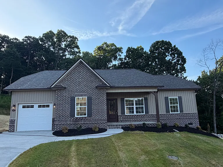 2616 Parkers Meadow Ln — Photo 1